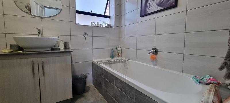 2 Bedroom Property for Sale in Groot Brakrivier Central Western Cape